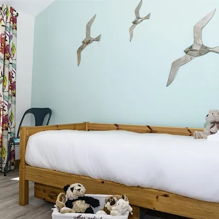 - La Maison Du Chateau - By Domaine Riberach Guest house *