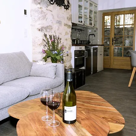 - La Maison Du Chateau - By Domaine Riberach Vendégház 3*