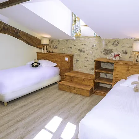 Гостевой дом - La Maison Du Chateau - By Domaine Riberach