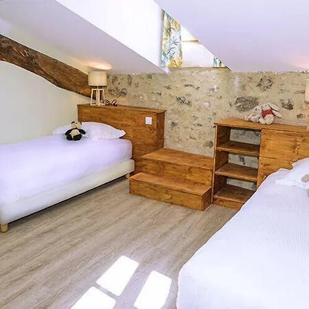 - La Maison Du Chateau - By Domaine Riberach Гостевой дом Belesta (Pyrenees-Orientales)