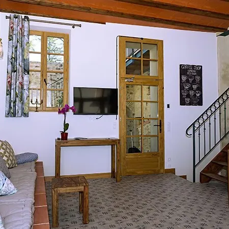 - La Maison Du Chateau - By Domaine Riberach Bélesta