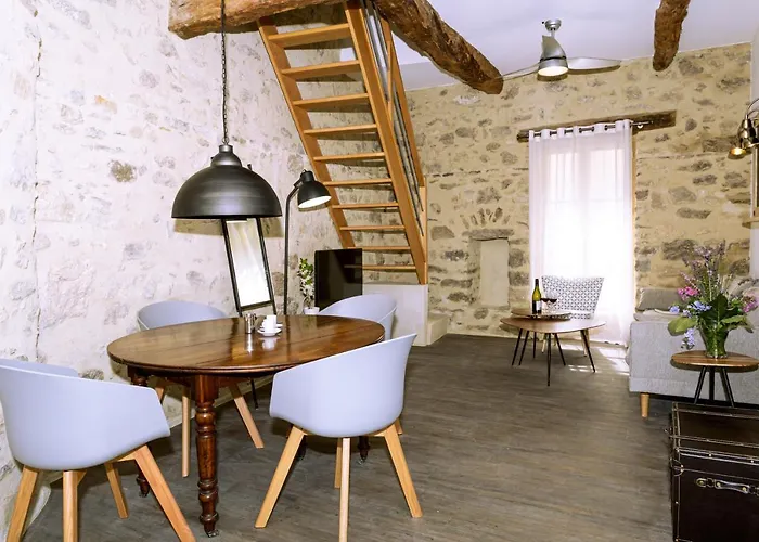 - La Maison Du Chateau - By Domaine Riberach Gasthuis Bélesta