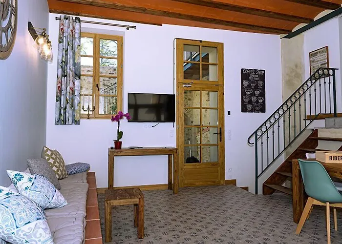 - La Maison Du Chateau - By Domaine Riberach Bélesta